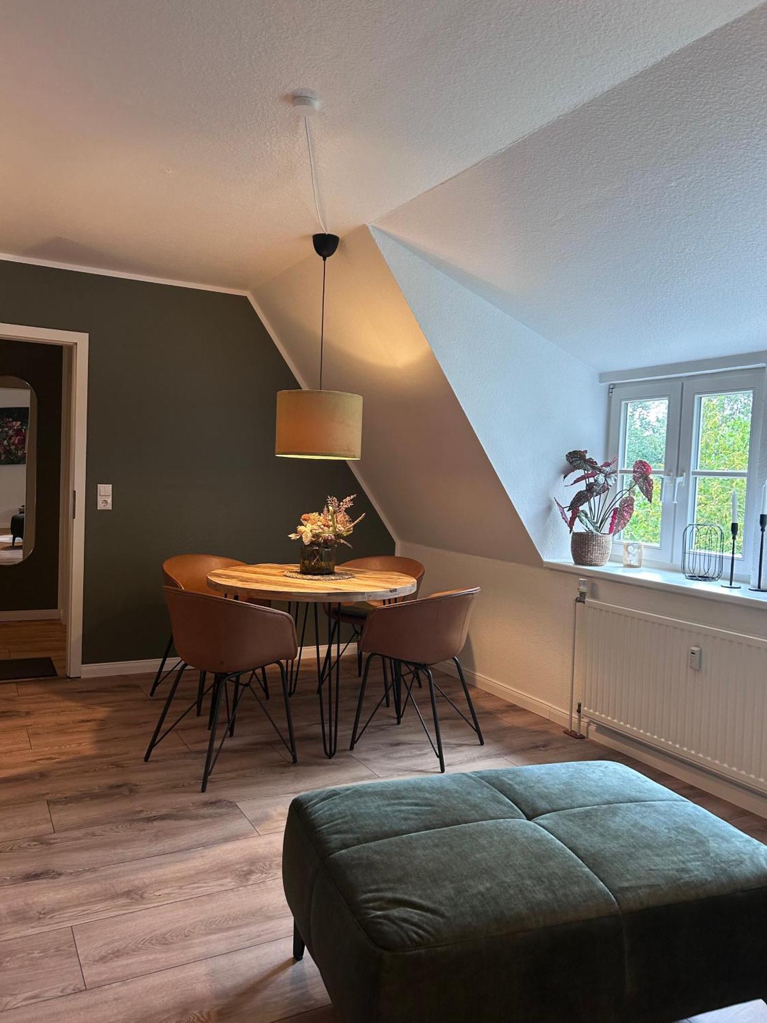 4 Wunderschoene Ferienwohnungen Im Kavaliershaus Schwerin  Extérieur photo