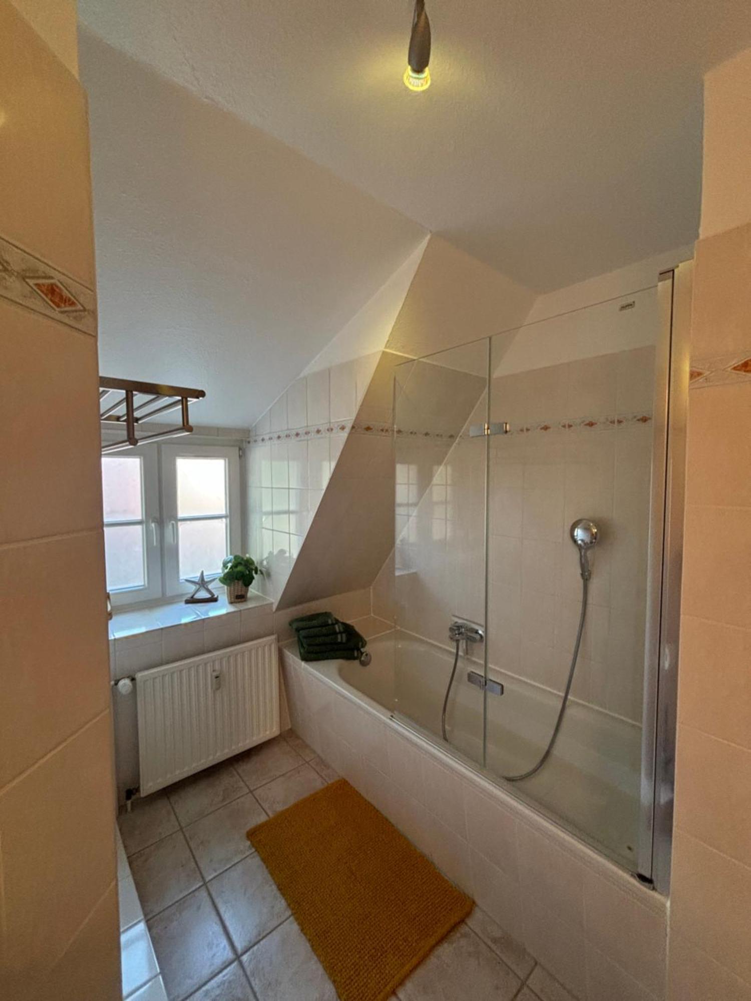 4 Wunderschoene Ferienwohnungen Im Kavaliershaus Schwerin  Extérieur photo